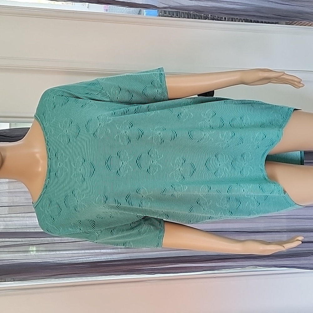 LuLaRoe x Disney Classic T, XXS, Green